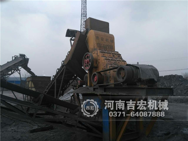 無(wú)底篩雙擊破碎機(jī)價(jià)格_大型雙擊式煤矸石破碎機(jī)多少錢(qián)一臺(tái)